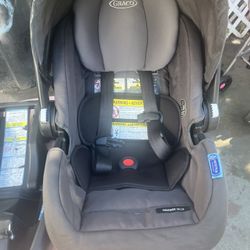 Car seat (Newborn) 