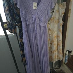 Brand New Dresses 