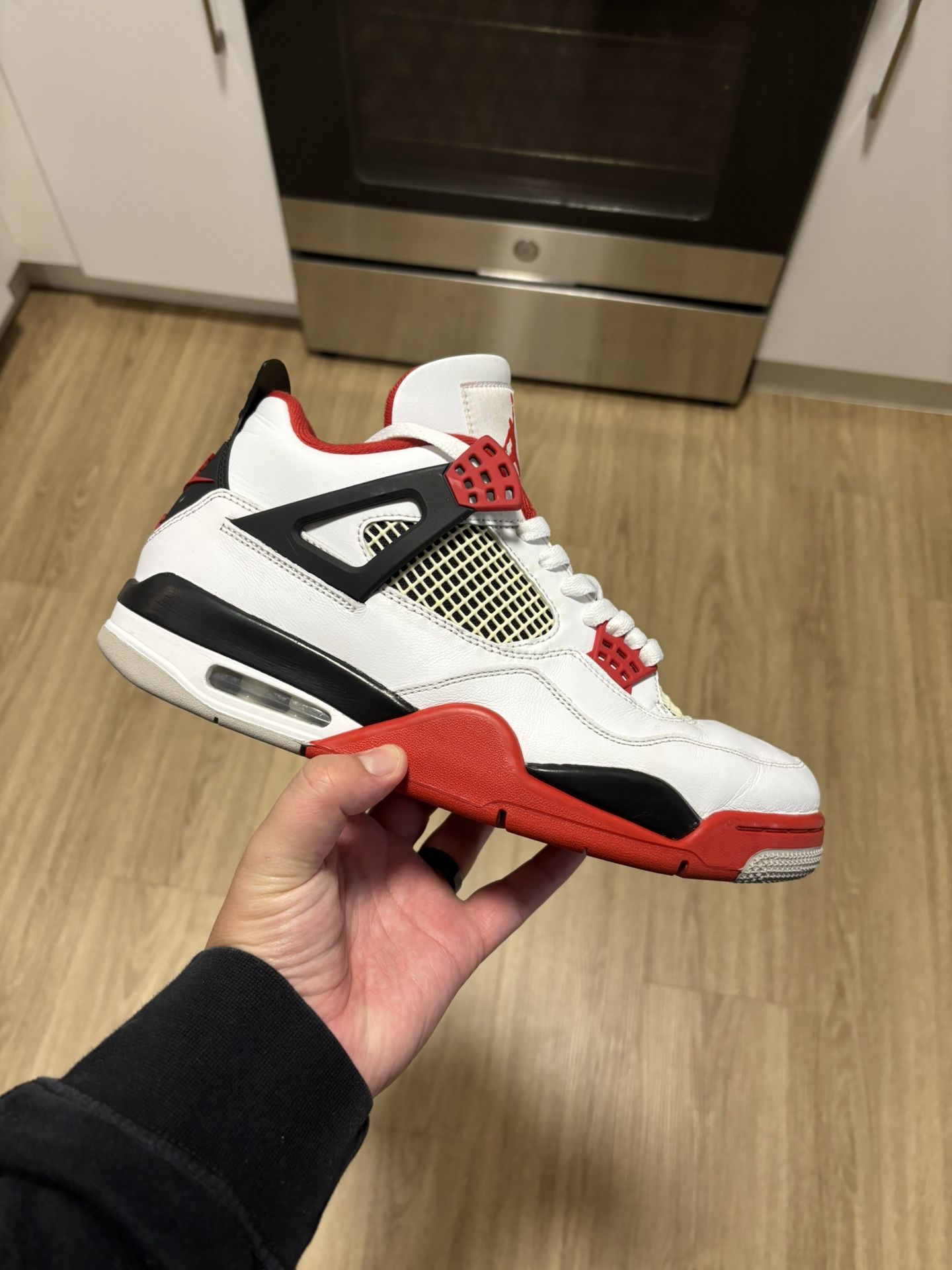 Jordan Retro 4 Fire Red