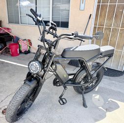 V8 Fat Tire Electric Bike