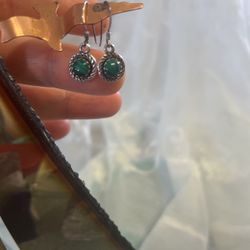 925 Silver Vantage Earrings With Genuine Green Malachite 