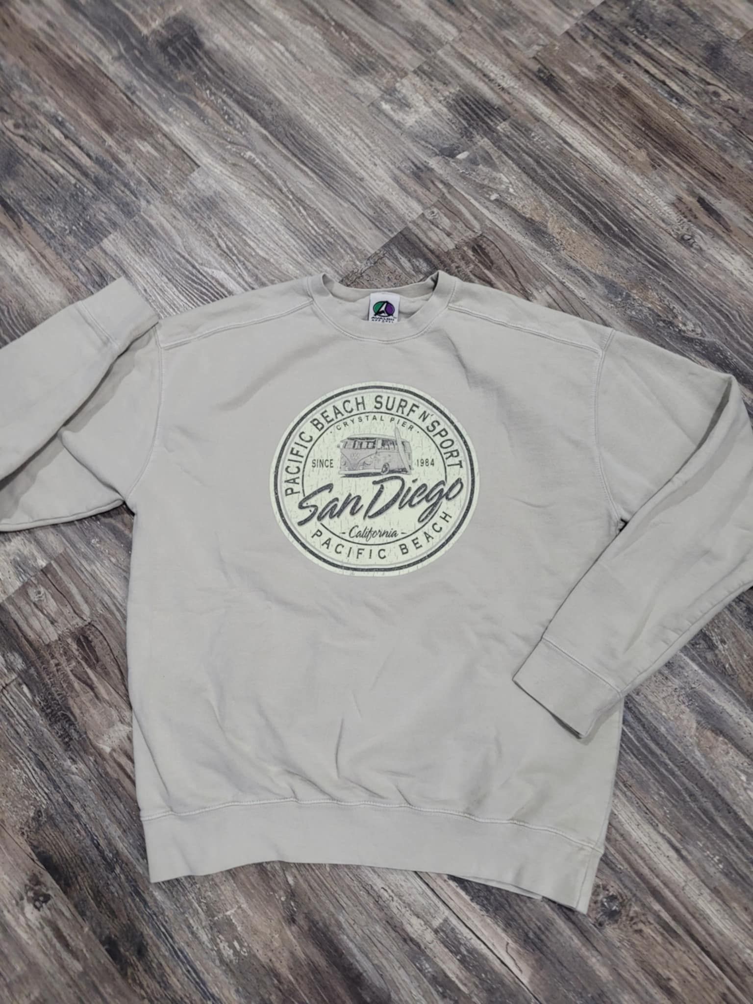 Vintage California San Diego Pacific Beach Volkswagen VW Bus Beige Tan Sweatshirt Adult Size Medium 
