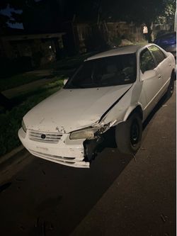 1998 Toyota Camry LE
