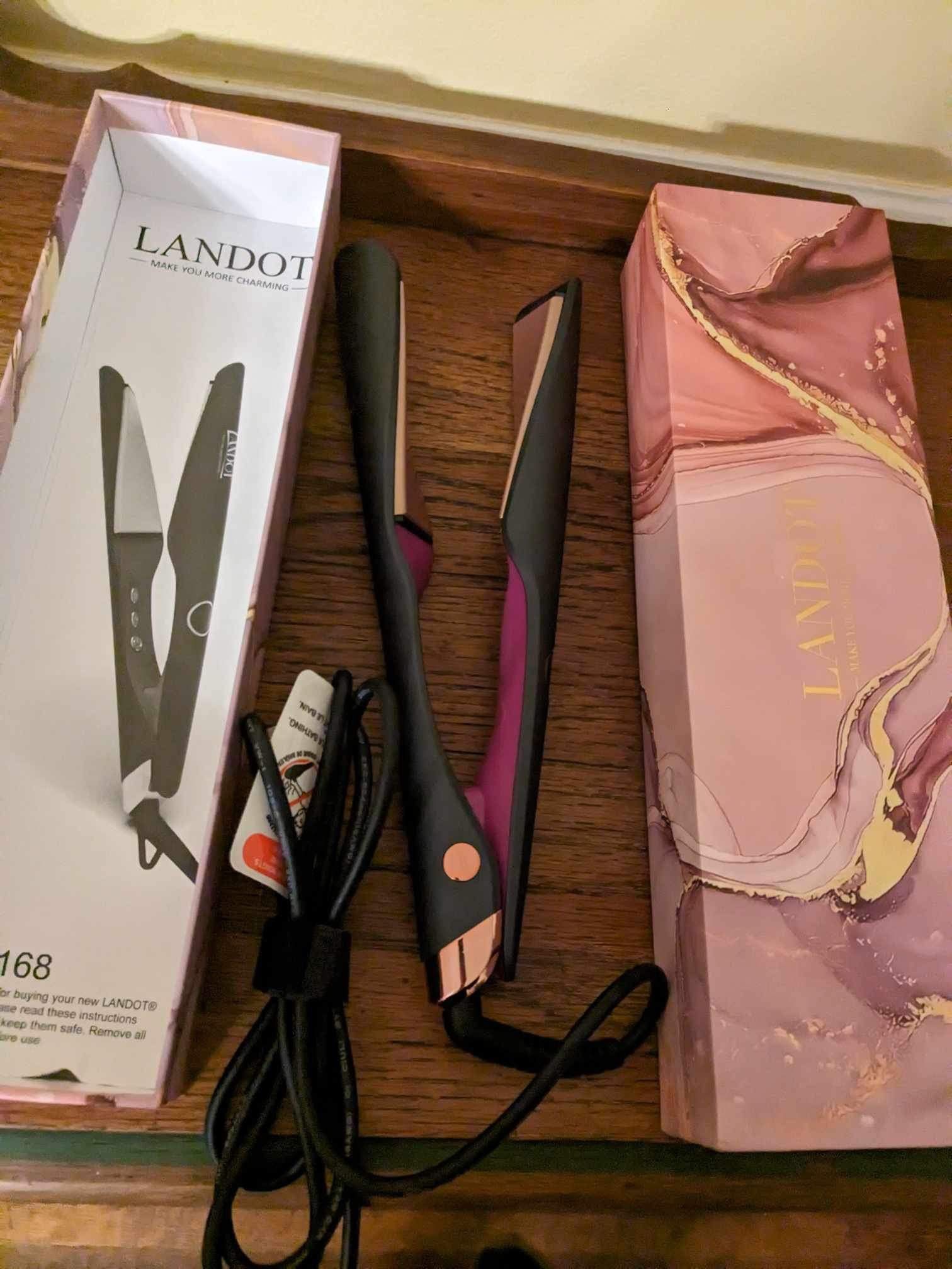 Curved Curling Iron