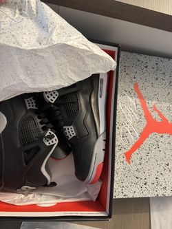 Jordan 4 Breads Size 8.5