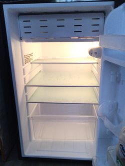 Magic Chef Mini Fridge