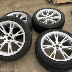 4x 19” 2024 Tesla Model Y Gemini Wheels Continental 255/45/19 98% TREAD