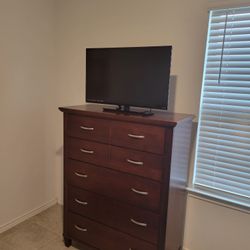 Vizio 32" TV