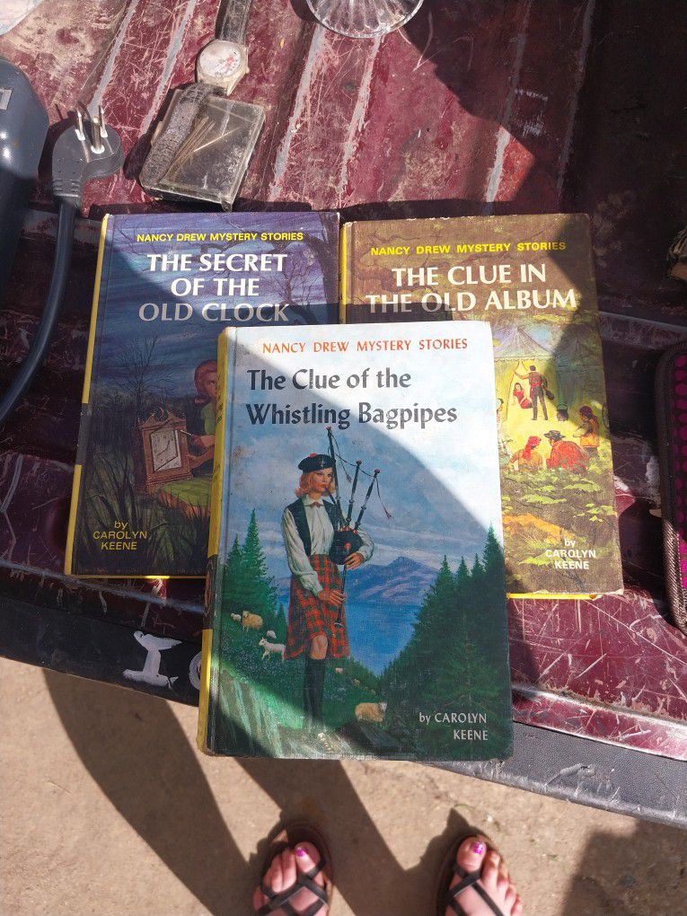 3 Vintage Nancy Drew Books