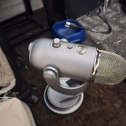 Mic Powered