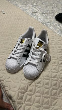 Adidas shoes size 6