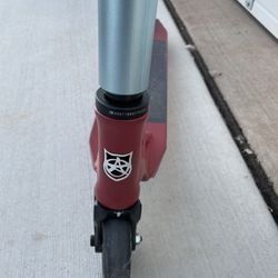 Root Industries Scooter  - Red and black 