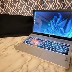 HP Pavilion 15.6" laptop 😃 Quad Core i5 12GB 500GB SSD