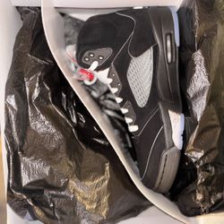 Air Jordan 5 Retro OG “Black Metallic” – Size 9.5 DS