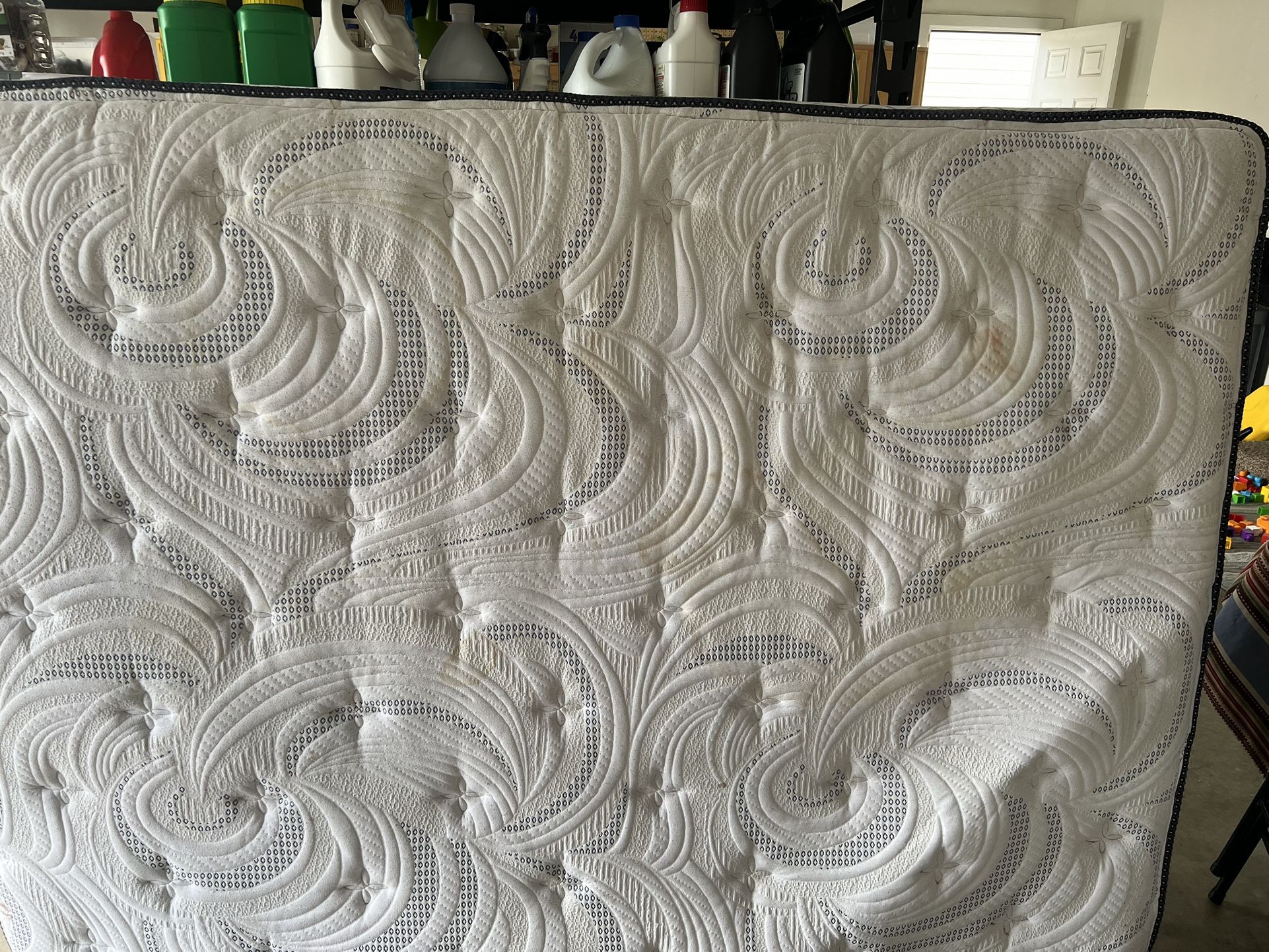 Queen Size Mattress 