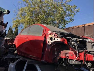 2013 Mazda 2 for parts