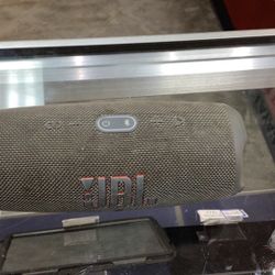 JBL Charge 5 Bluetooth Speaker 