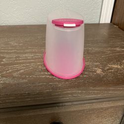 Tupperware 