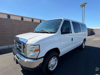 2013 Ford E350 Super Duty Passenger
