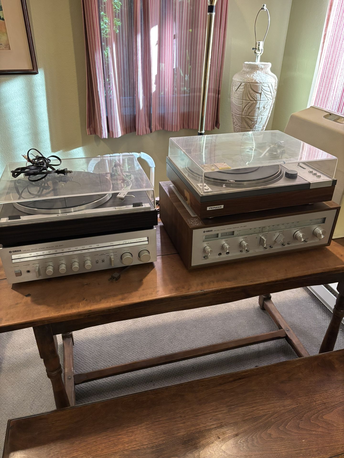 Vintage turntables and receivers