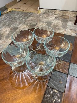 Glass Cups/bowls 