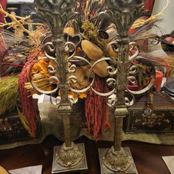 Decorations Different Prices 