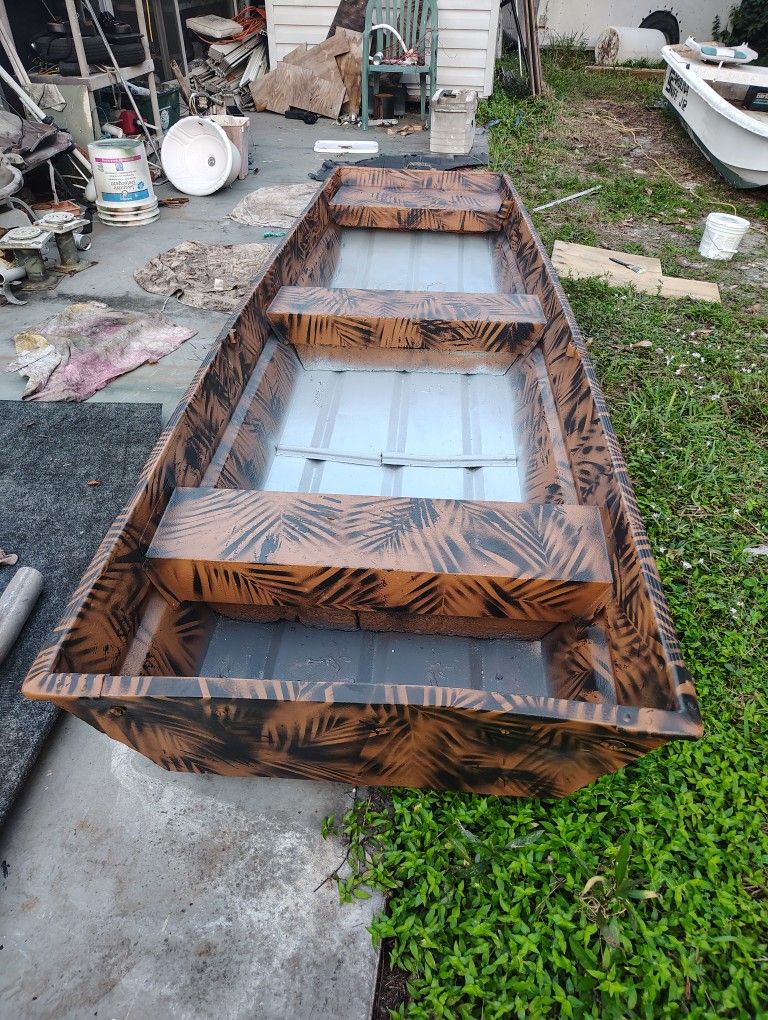 10-ft Lake Boat Can Deliver