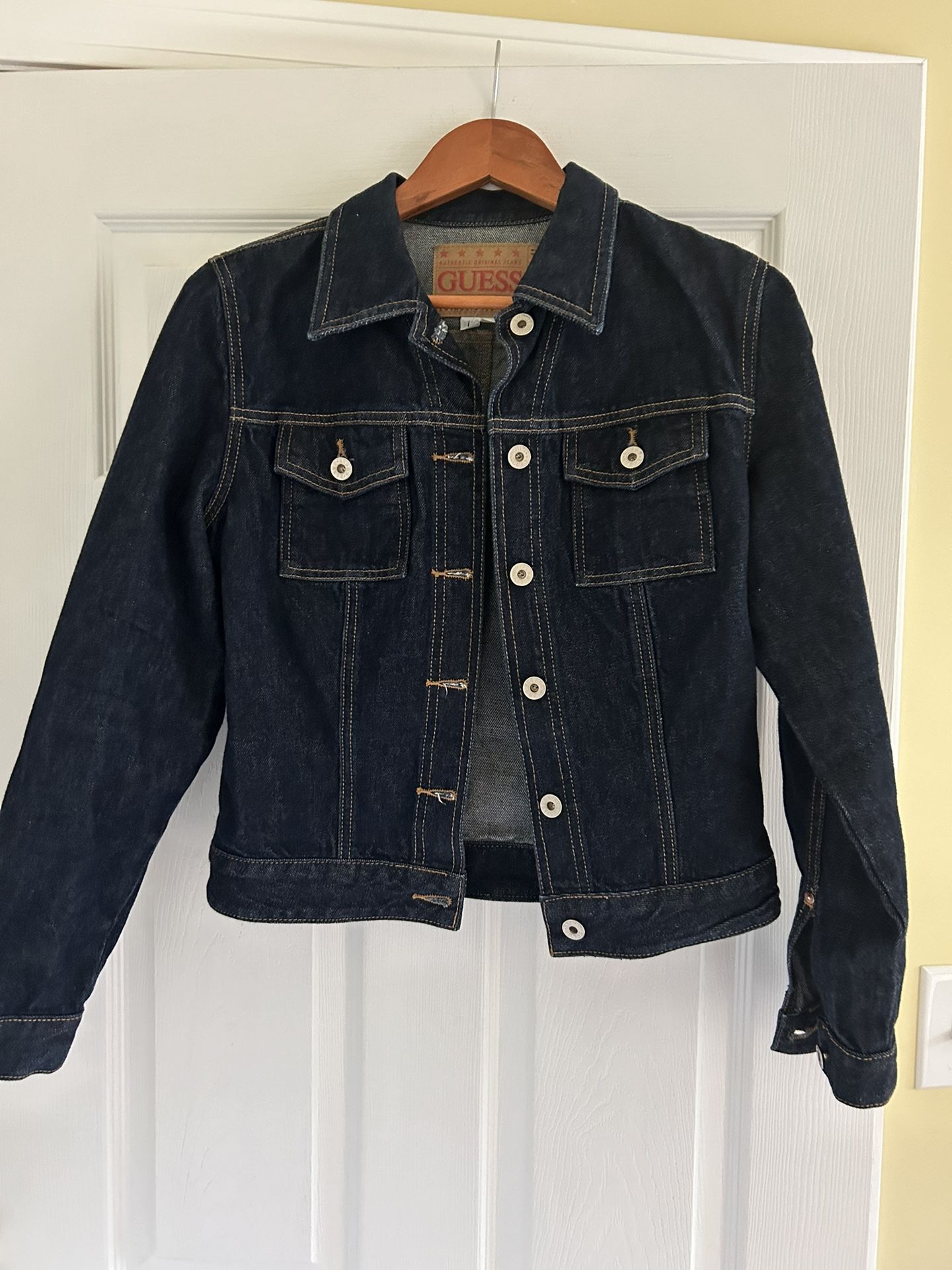 Vintage Guess Denim Jean Jacket Large Made In USA Button Down Established 1981