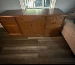 Vintage 1980 TV Stand