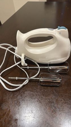 Hamilton Beach 6-Speed Hand Mixer – $10
