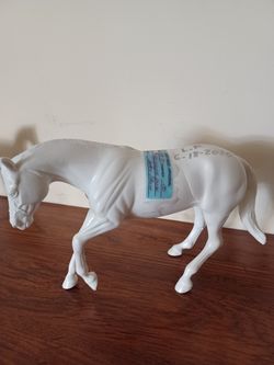 Peter Stone White Horse Model Figurine 