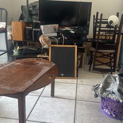 APT SALE EVRETYN MUST GO RIDICULOS GOOD PRICE S FOR SALE ALL THINGS