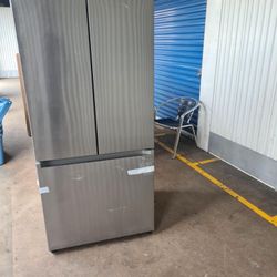 32"Brand New Samsung French Door Refrigerator