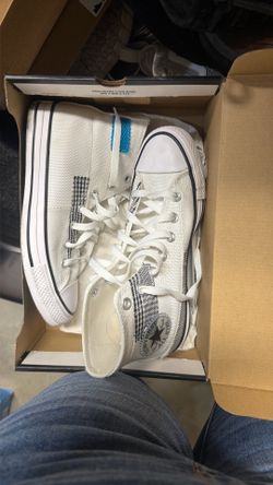white converse shoes men