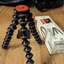 JOBY Gorillapod 3K Stand. Premium Flexible Tripod 3K Stand for Pro-Grade DSLR Cameras or Devices Up to 3Kg (6.6Lbs). Black/Charcoal

