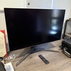 Ultragear Oled Gaming Monitor 26.5’’