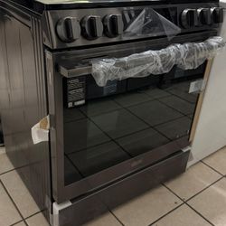 New Out Of Box ✅ Stove Warranty Included 