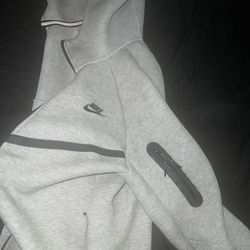 Nike Tech Hoodie 