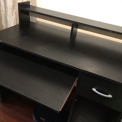 Black Desk 