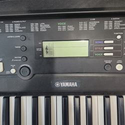 Yamaha digital piano EZ -220 
