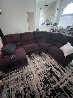Couch (sectional with 2 recliners)