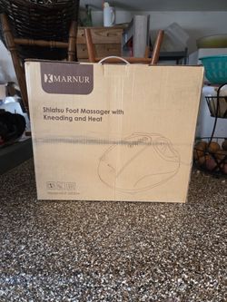 Marnur Shiatsu Foot Massager with kneading and heat