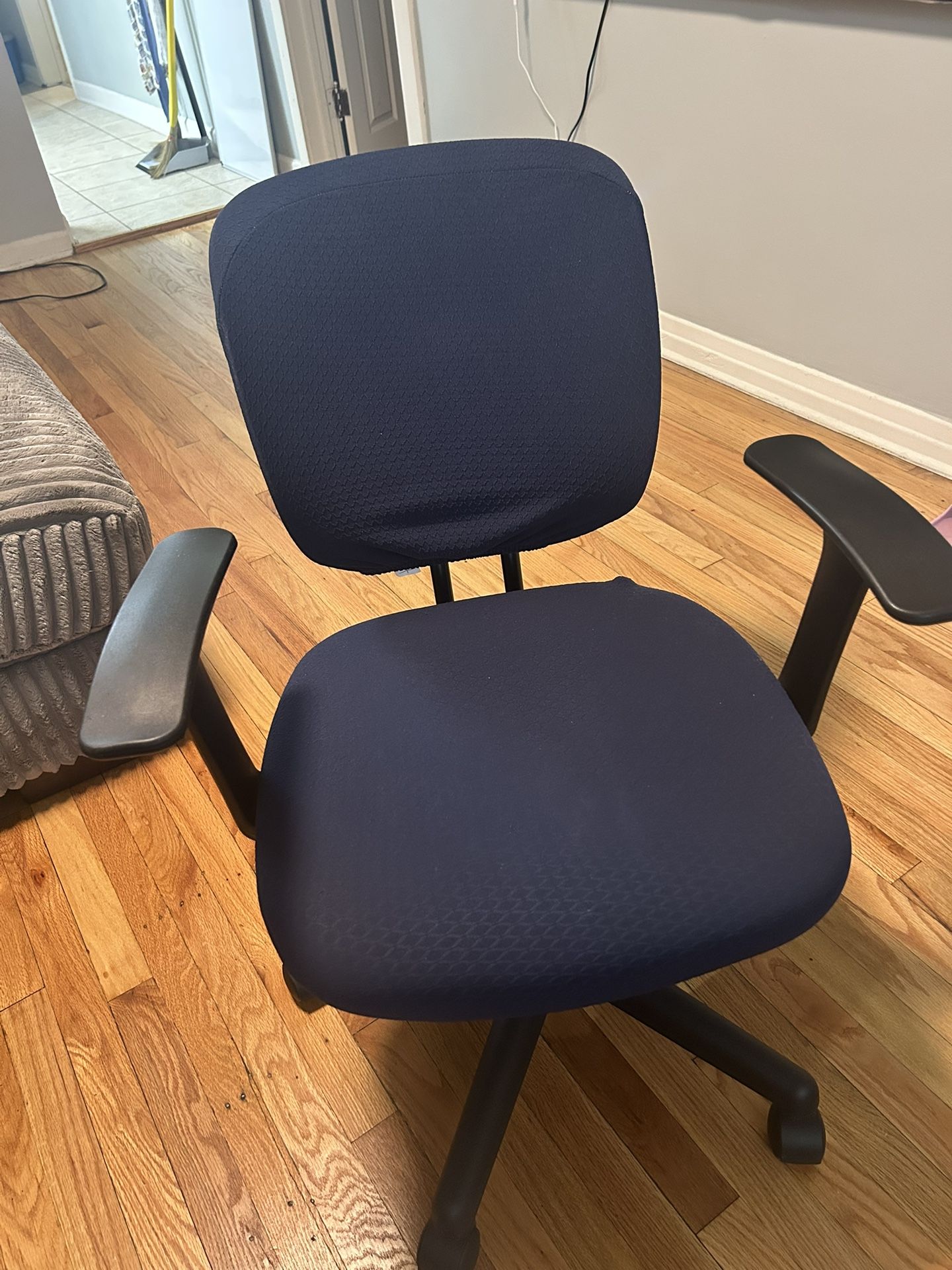 Desk chair