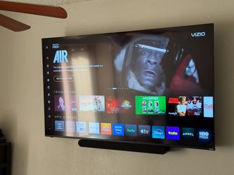 Vizio 65 inch LED TV with detachable Vizio sound bar