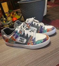 DC shoes size 5Y