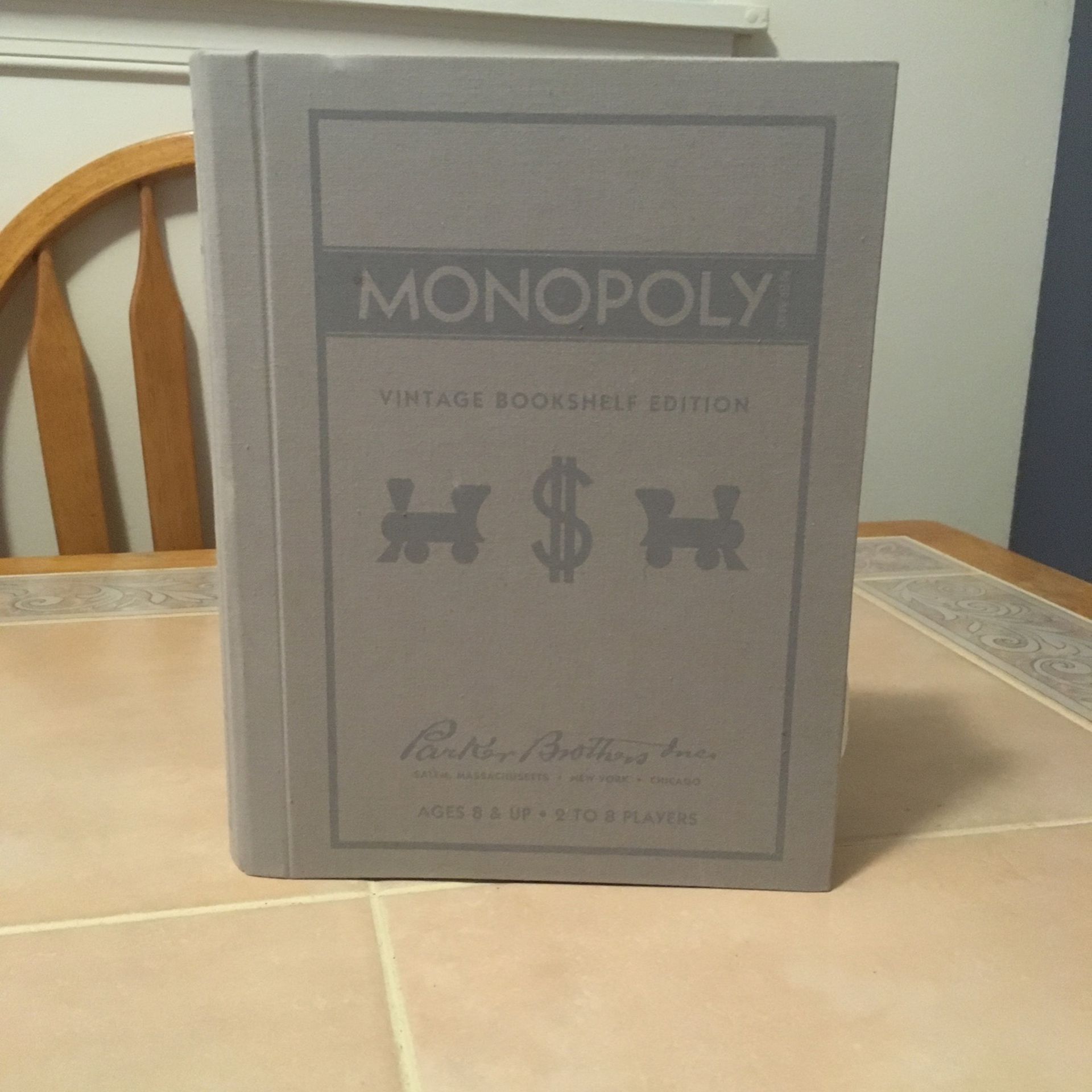 MONOPOLY ( VINTAGE BOOKSHELF EDITION)