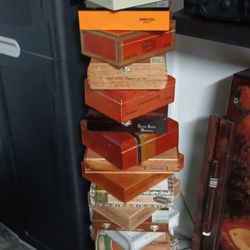 Cigar Box Pedestal Lamp With Foot Switch 