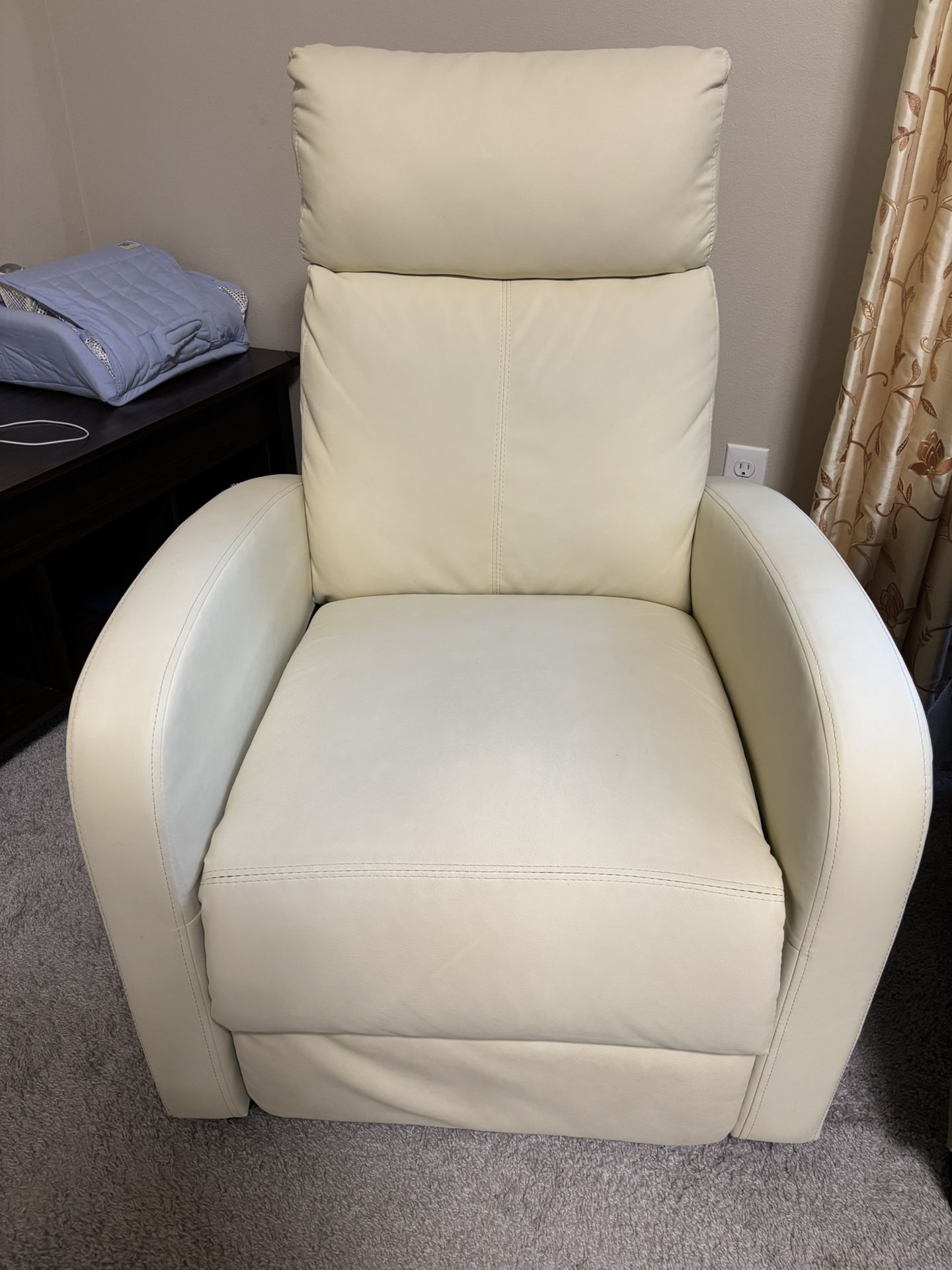Recliner Chairs
