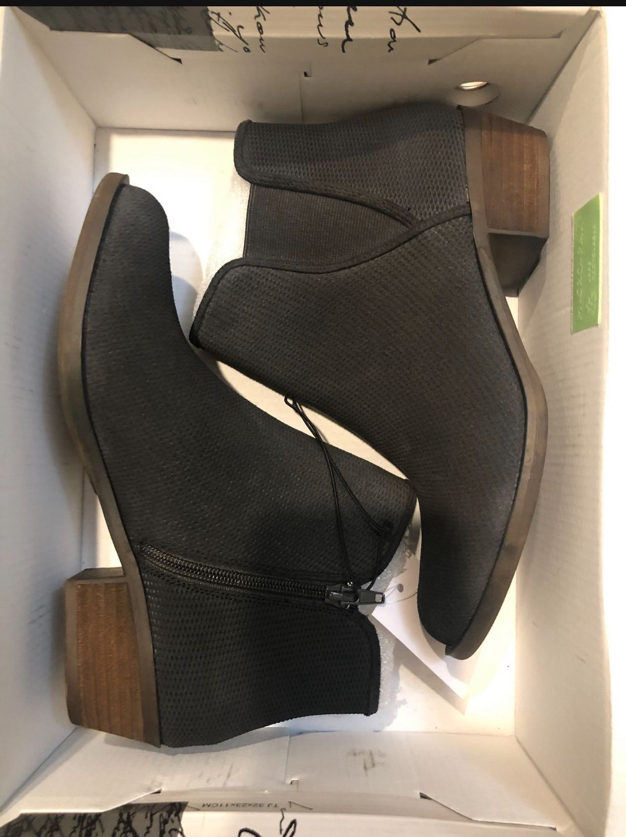 Kensie Ladies' Short Boots - Size 7 - NEW!!