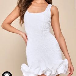 Lulus Extravagant Poise White Textured Bubble Hem Mini Dress NWT Size Small